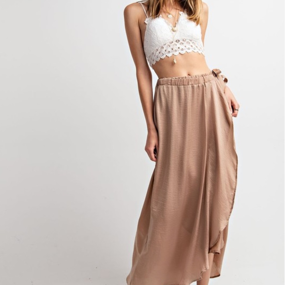 ✨LAST ONE✨Maxi Wrap Skirt - Picture 4 of 8